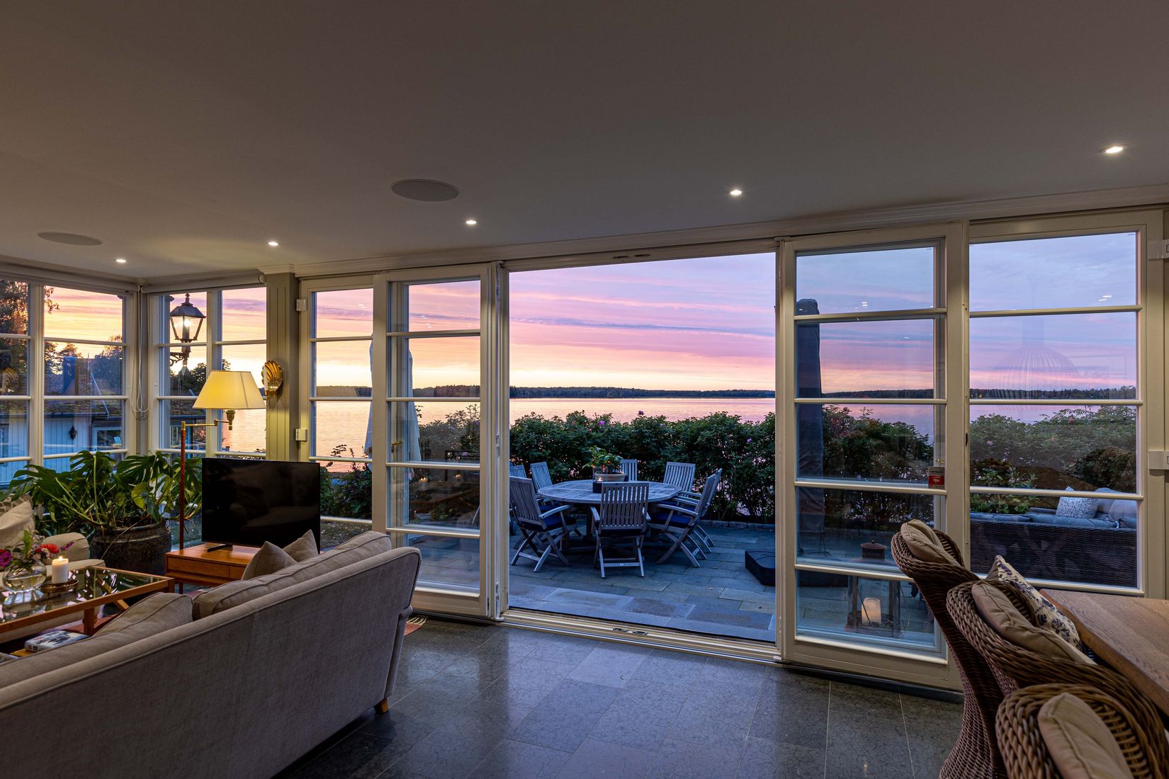 Villa, Bråvallavägen 10, Mälarbaden, Eskilstuna