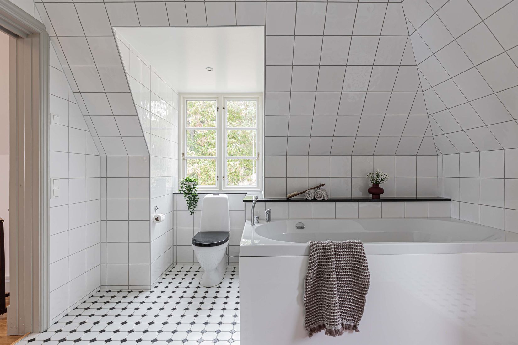 Villa, Bråvallavägen 10, Mälarbaden, Eskilstuna