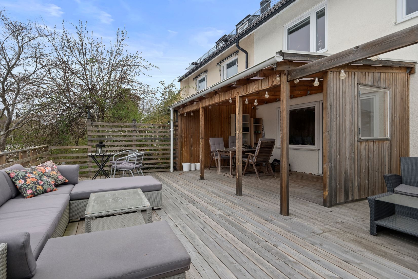 Villa, Radhus, Basgränd 127, Vällingby - Kälvesta, Stockholm