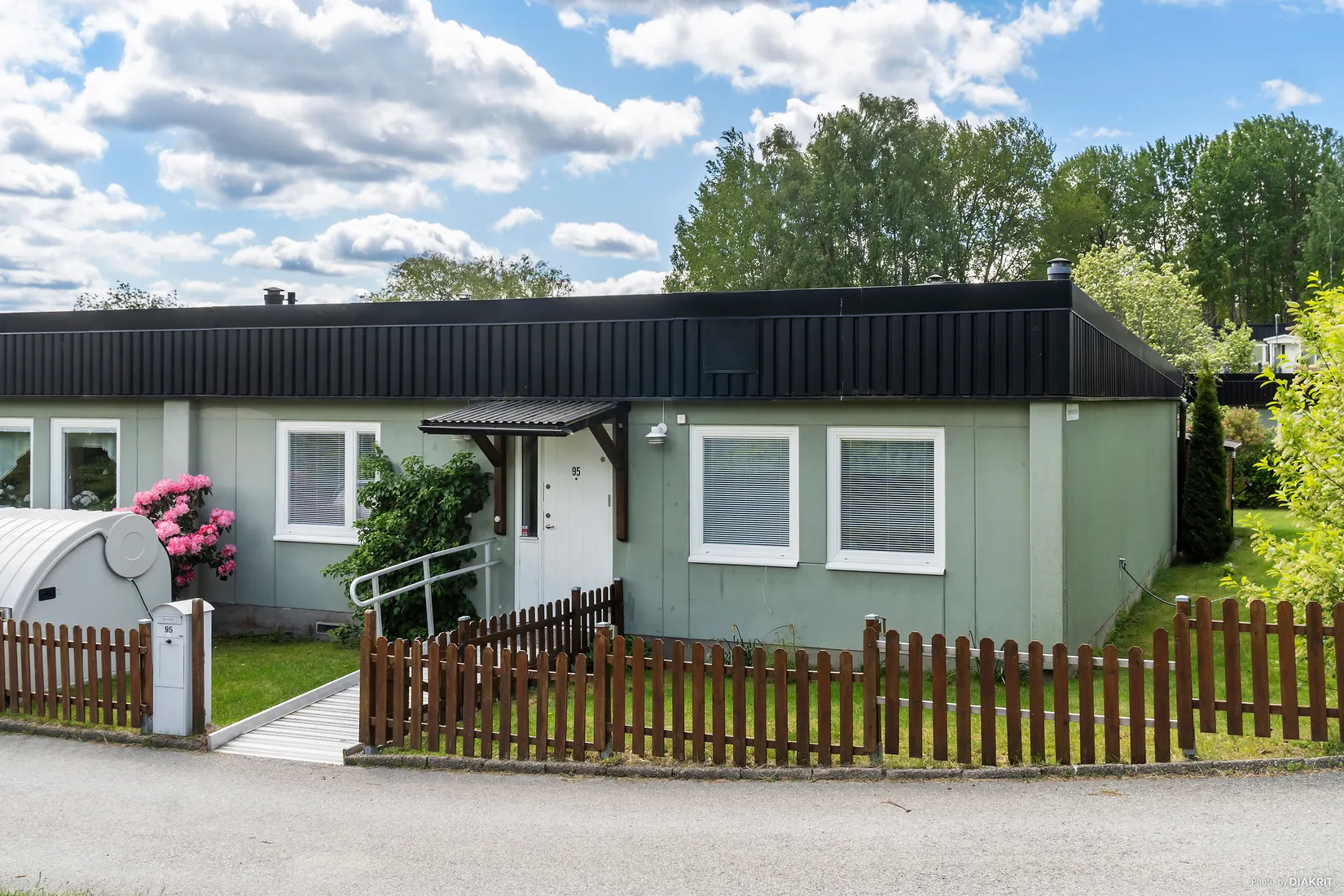 Radhus, Timmermansstigen 95, Salem
