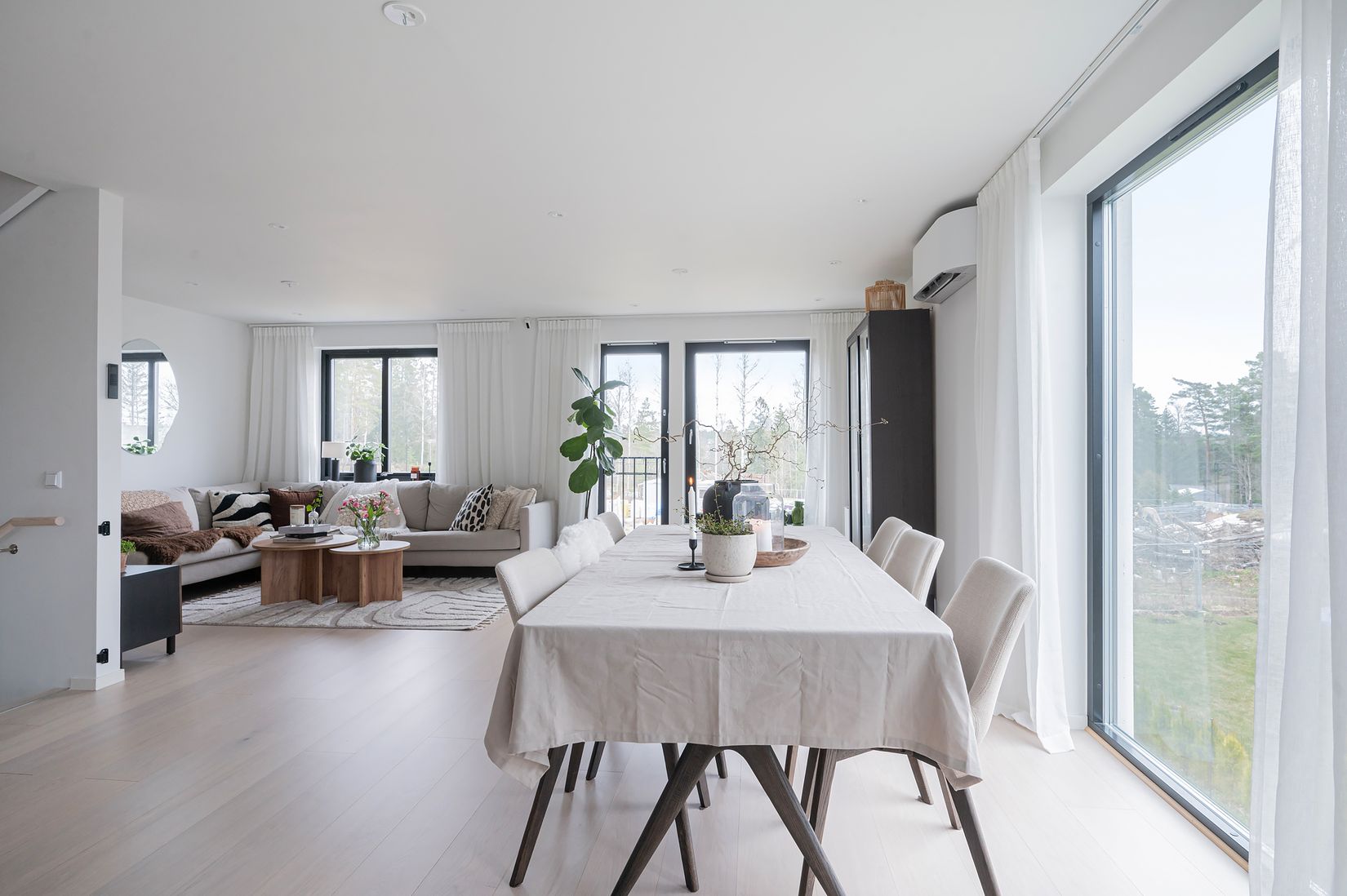 Radhus, Österängsvägen 23B, Gladö Kvarn, Huddinge