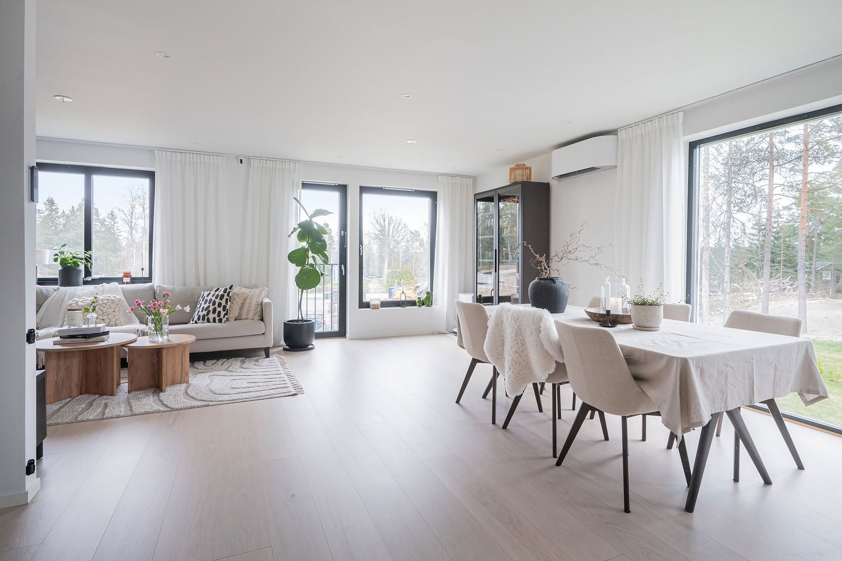 Radhus, Österängsvägen 23B, Gladö Kvarn, Huddinge