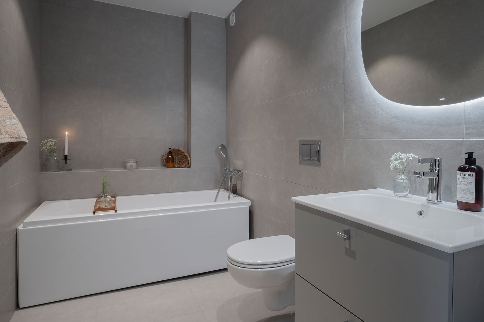 Radhus, Österängsvägen 23B, Gladö Kvarn, Huddinge