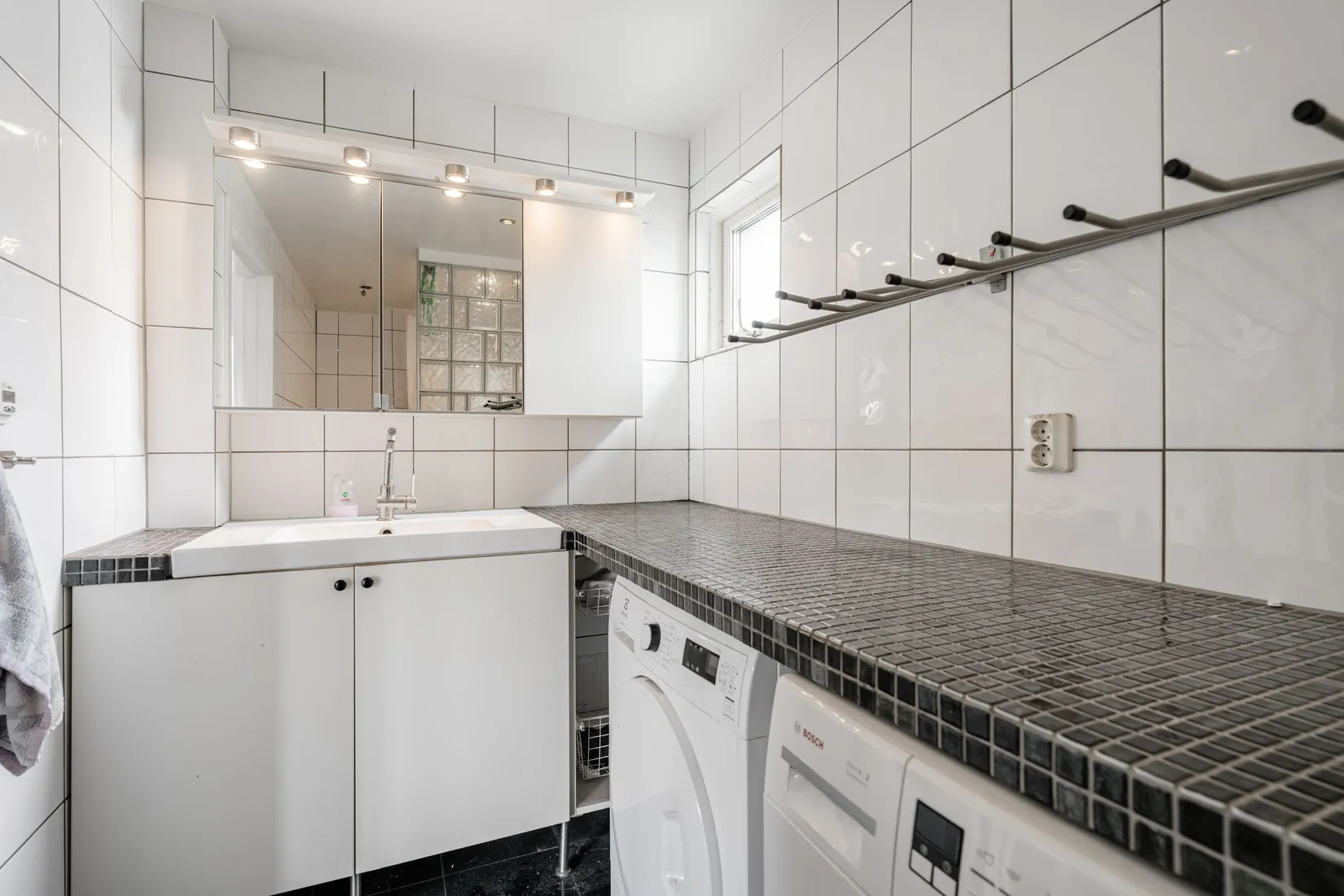 Villa, Dalhemsvägen 18, Centrala Huddinge, Huddinge