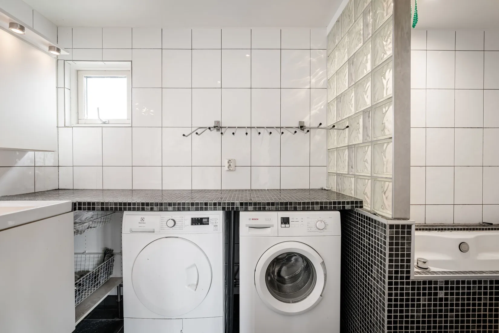 Villa, Dalhemsvägen 18, Centrala Huddinge, Huddinge