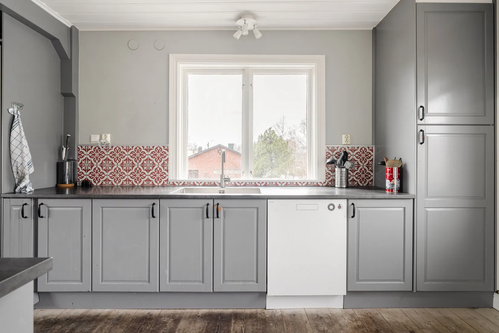 Villa, Dalhemsvägen 18, Centrala Huddinge, Huddinge