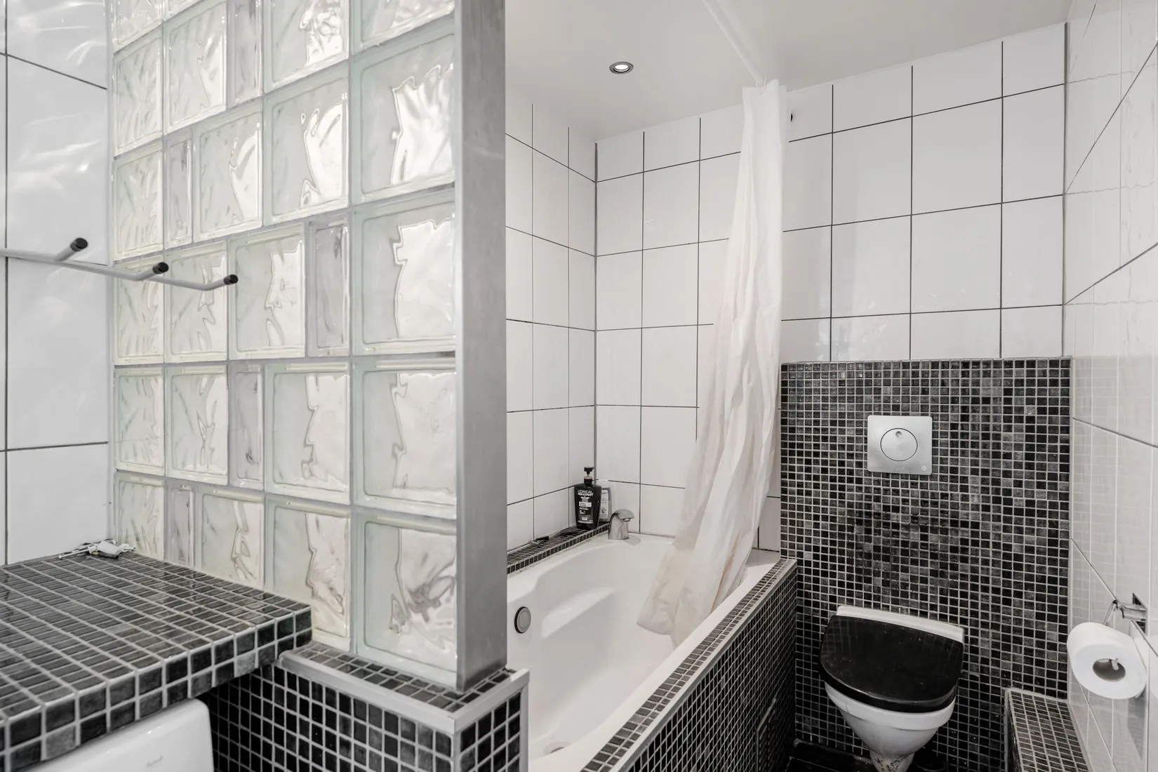 Villa, Dalhemsvägen 18, Centrala Huddinge, Huddinge