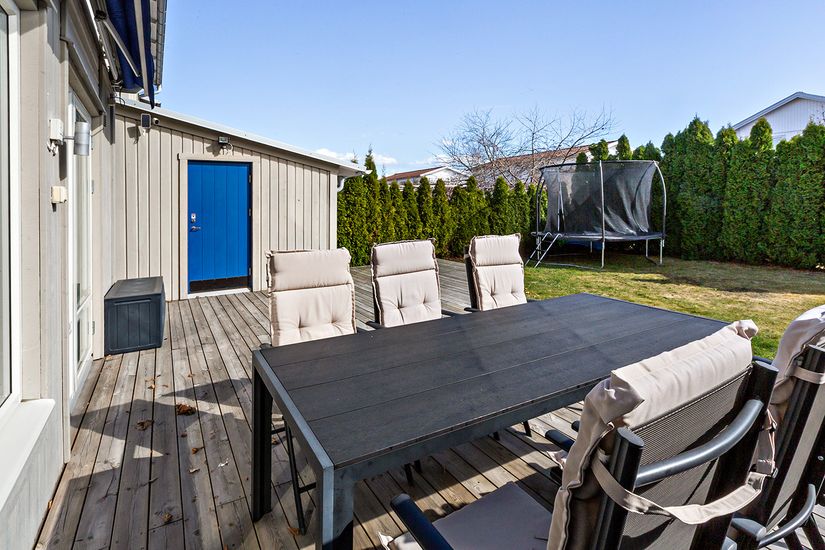 Radhus, Nidarosslingan 58, Skälby, Järfälla