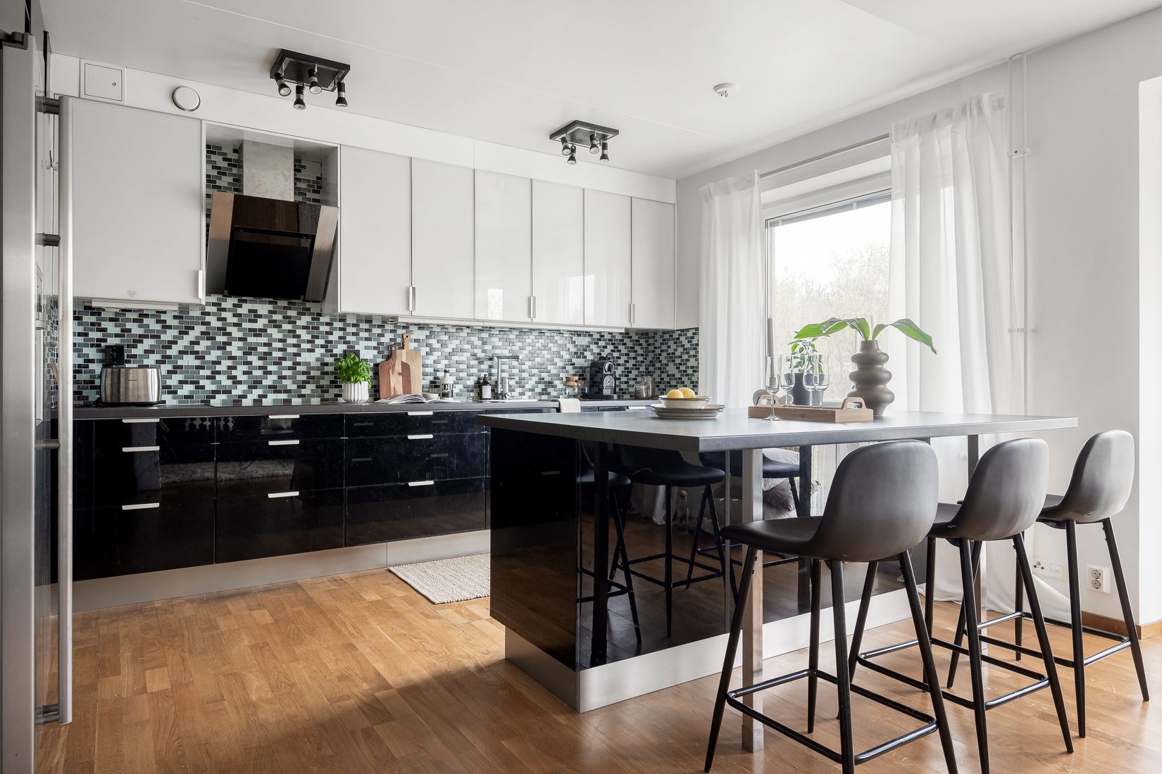 Bostadsrätt, Aprikosgatan 1A (312/1002), Hässelby Strand, Stockholm