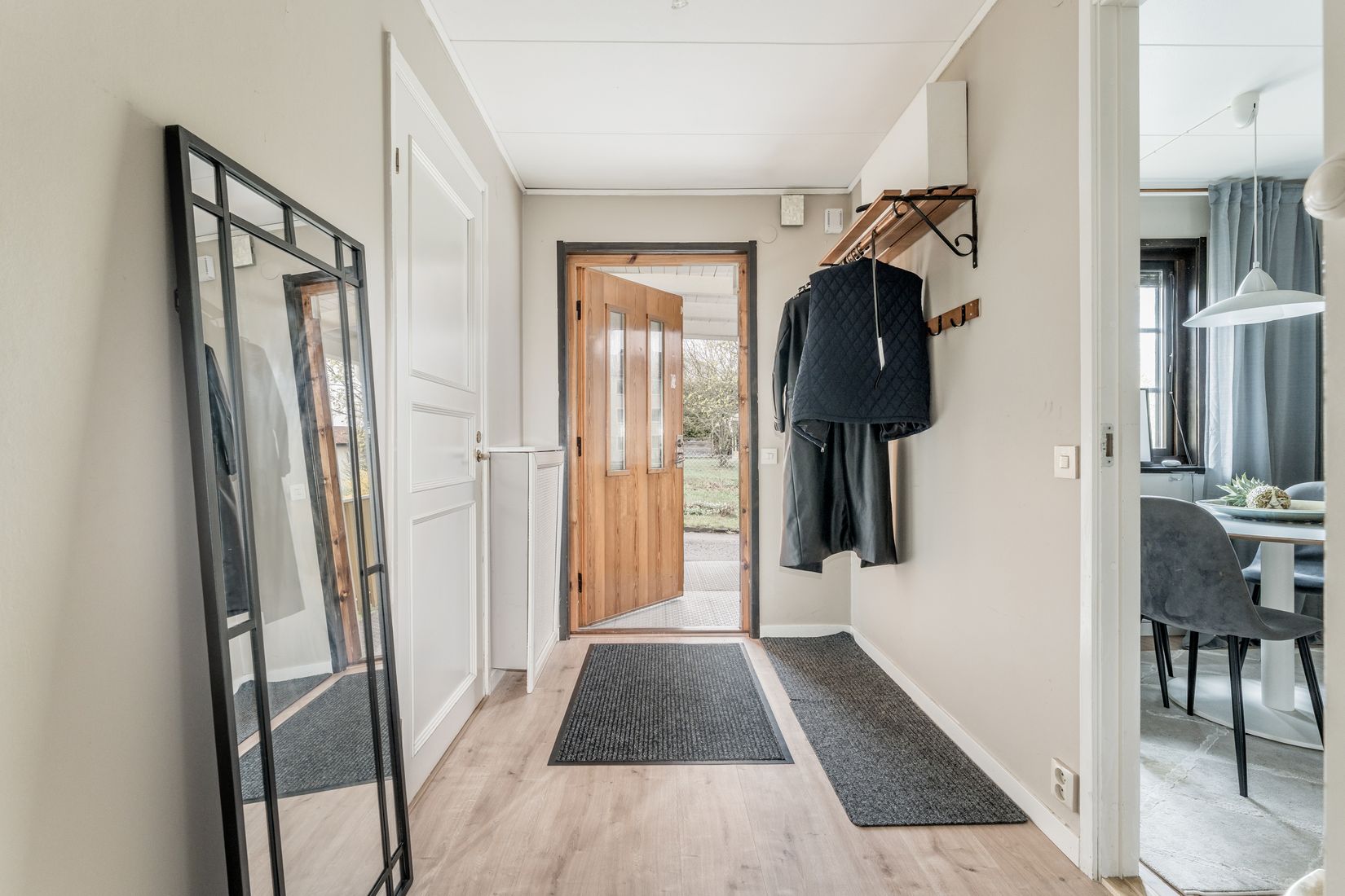 Radhus, Scheelegatan 12A, Sanden, Flen