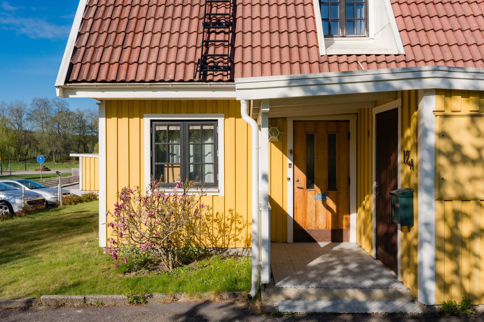 Radhus, Scheelegatan 12A, Sanden, Flen