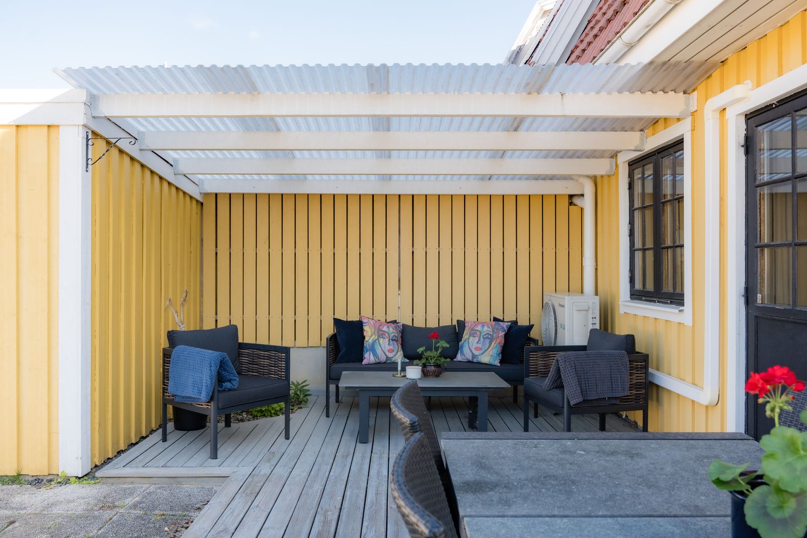 Radhus, Scheelegatan 12A, Sanden, Flen