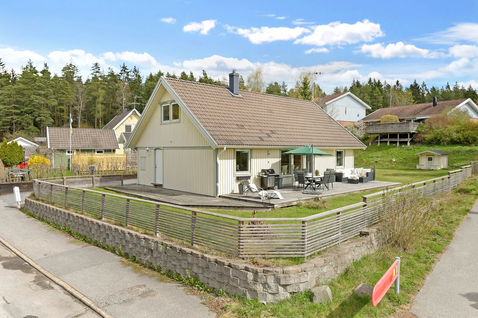 Villa, Biskop Nils väg 34, Stäket, Järfälla