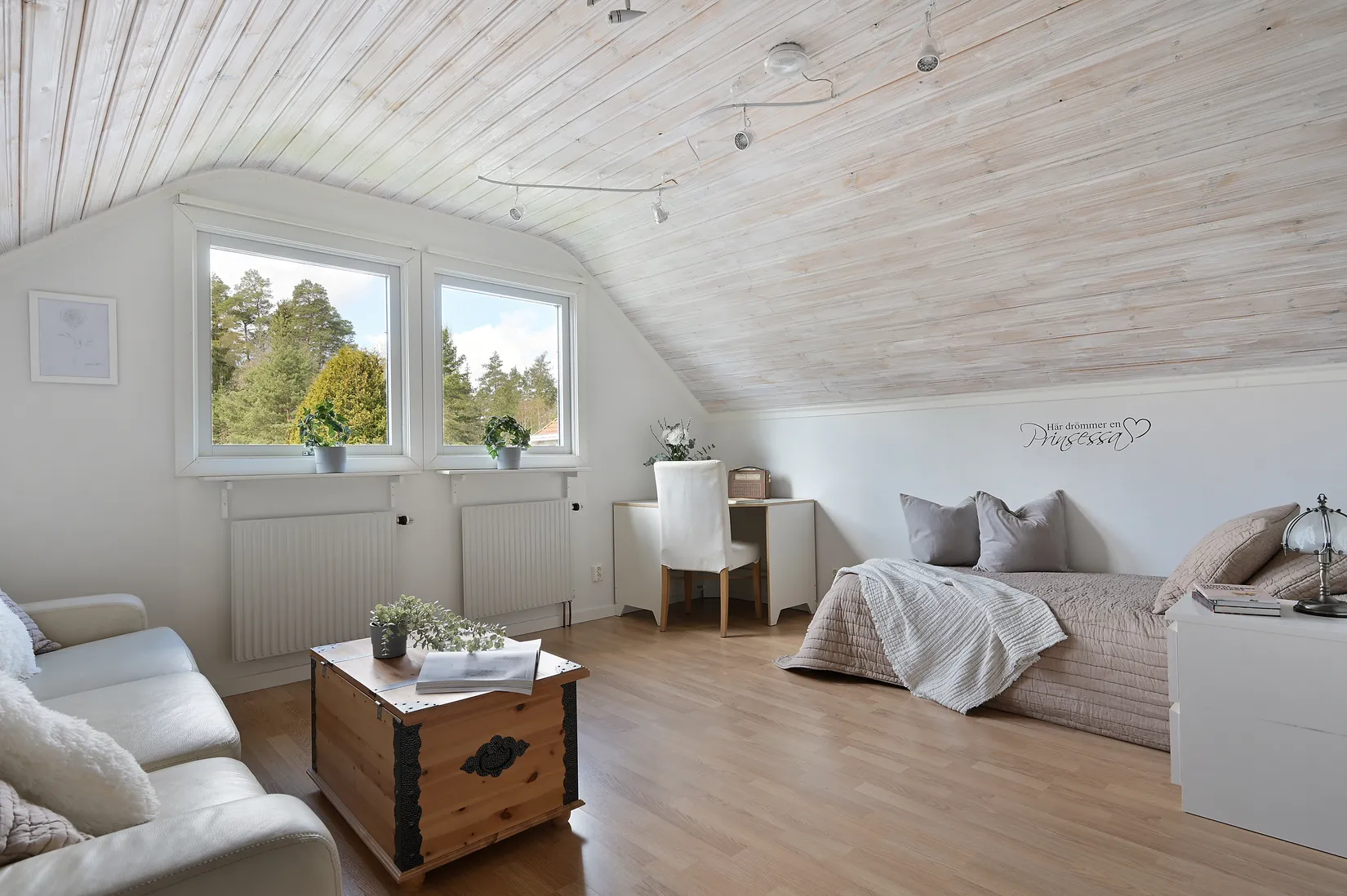 Villa, Biskop Nils väg 34, Stäket, Järfälla