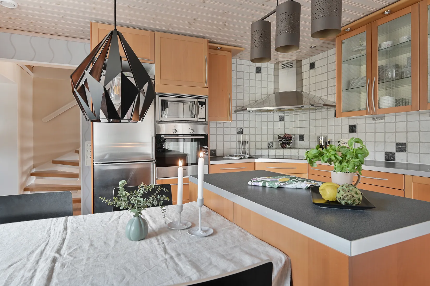 Villa, Biskop Nils väg 34, Stäket, Järfälla