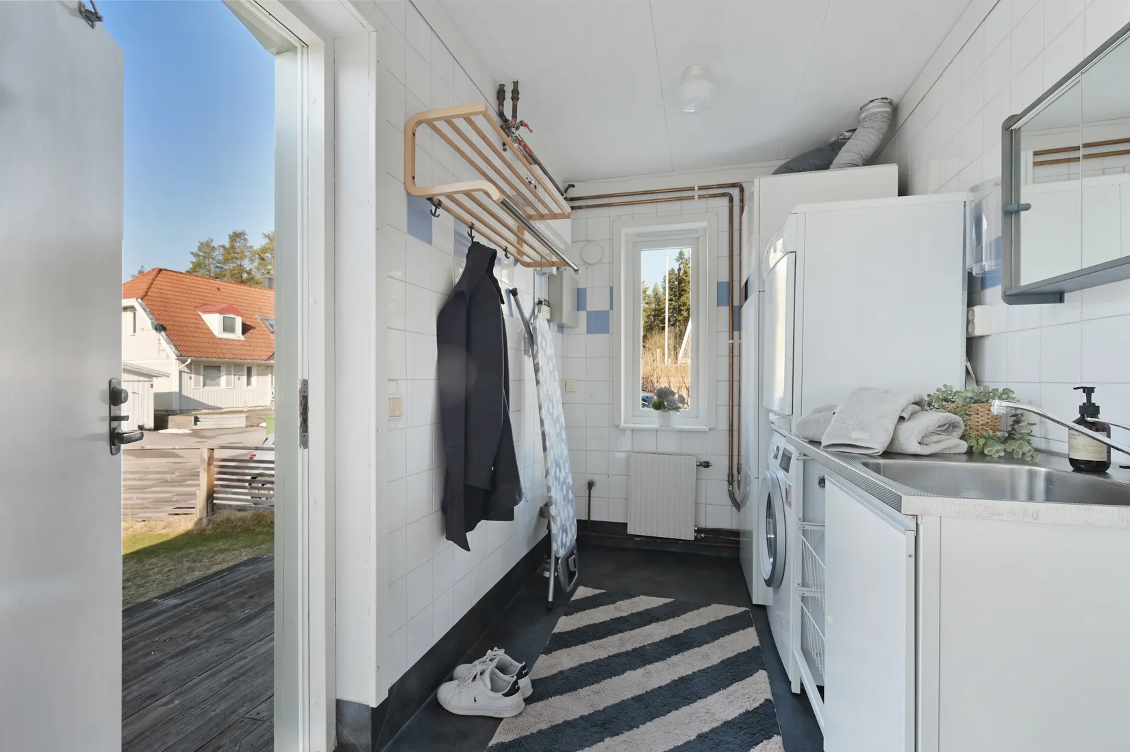 Villa, Biskop Nils väg 34, Stäket, Järfälla