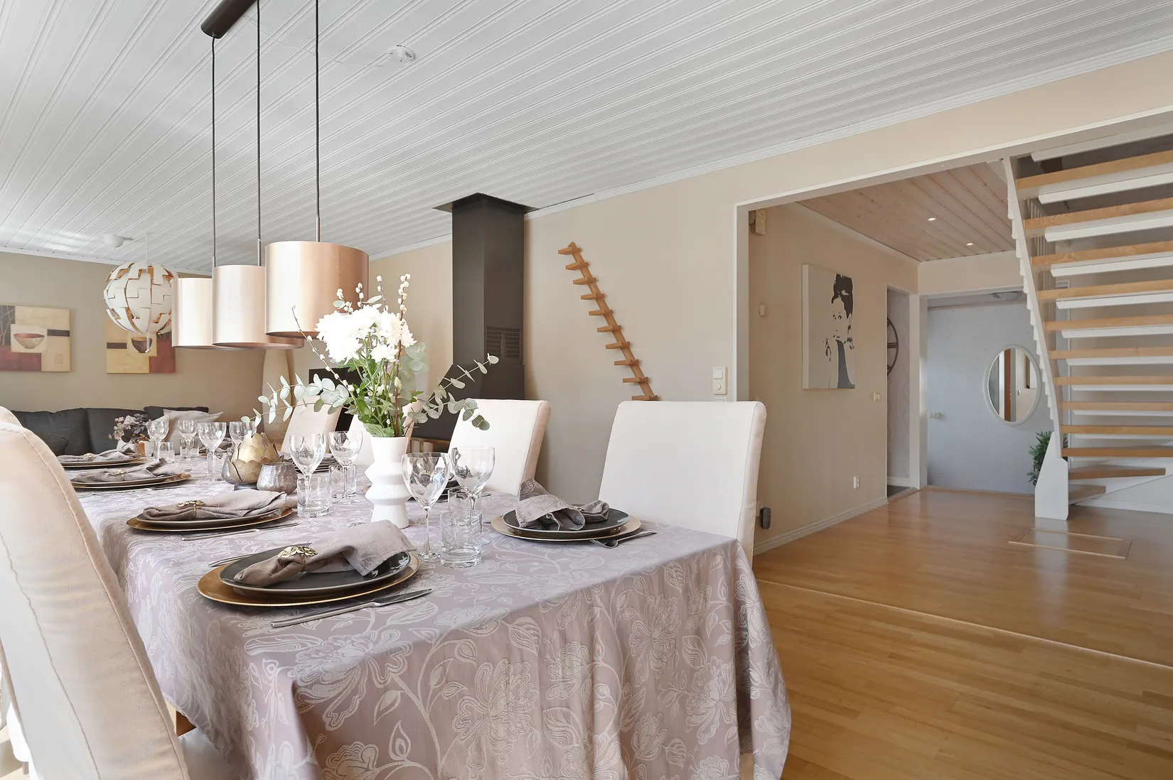 Villa, Biskop Nils väg 34, Stäket, Järfälla