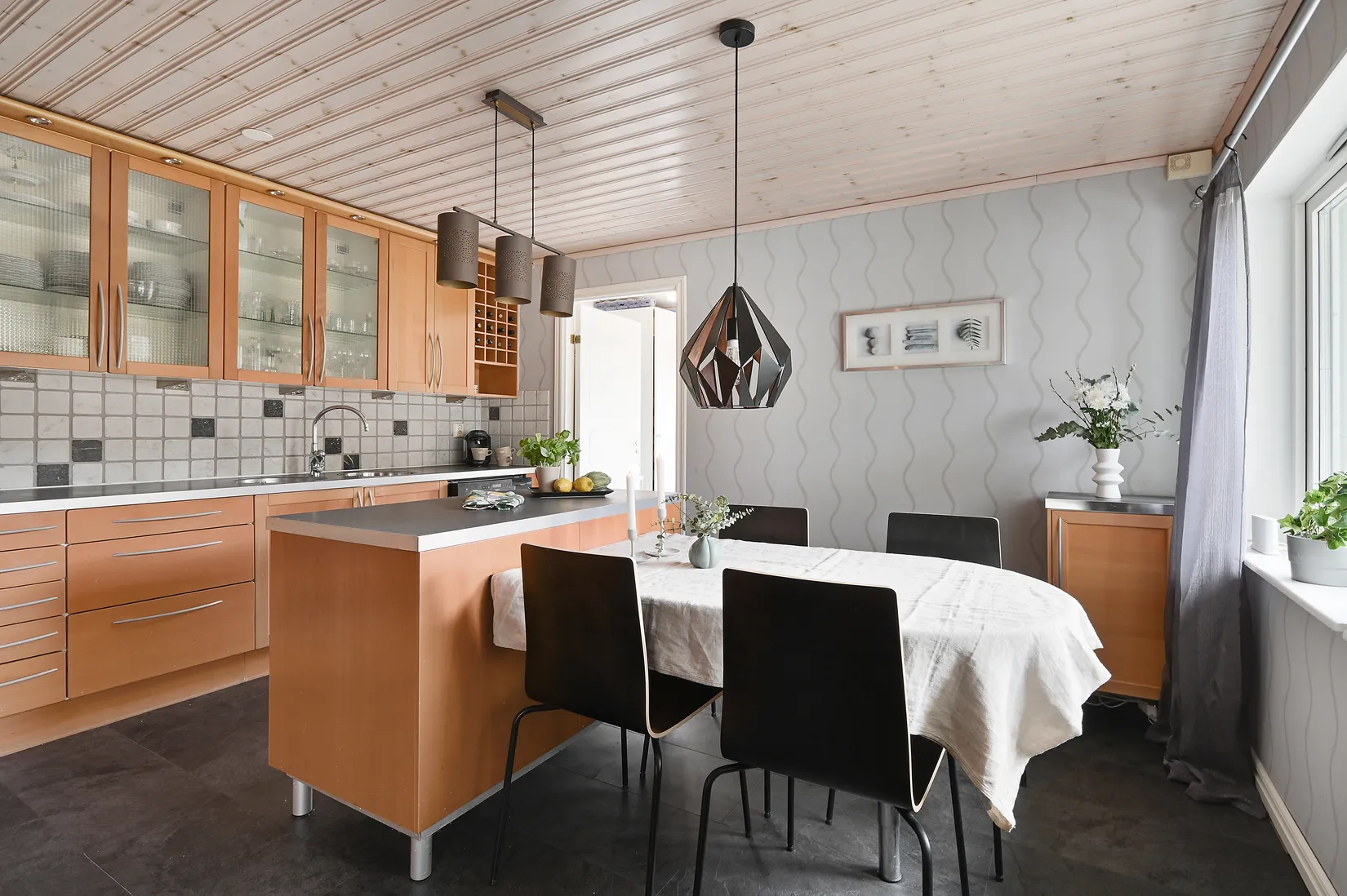 Villa, Biskop Nils väg 34, Stäket, Järfälla