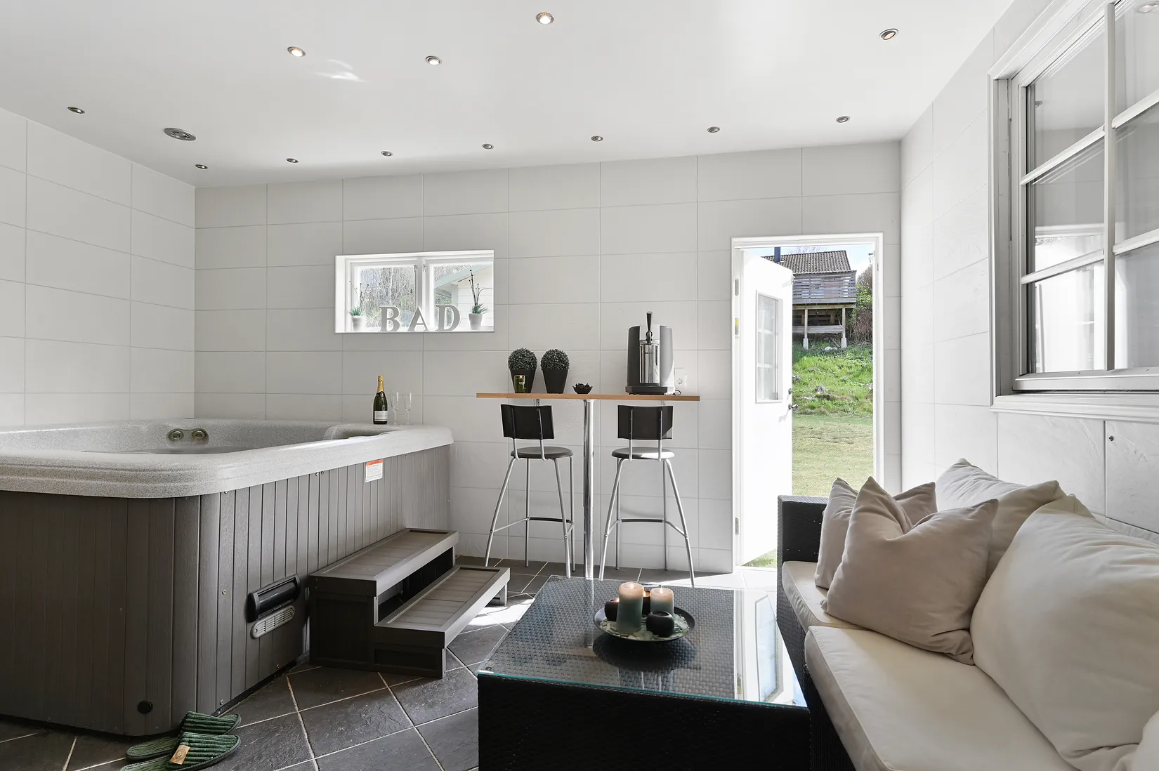 Villa, Biskop Nils väg 34, Stäket, Järfälla