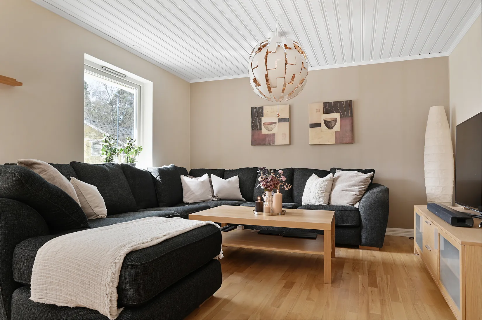 Villa, Biskop Nils väg 34, Stäket, Järfälla