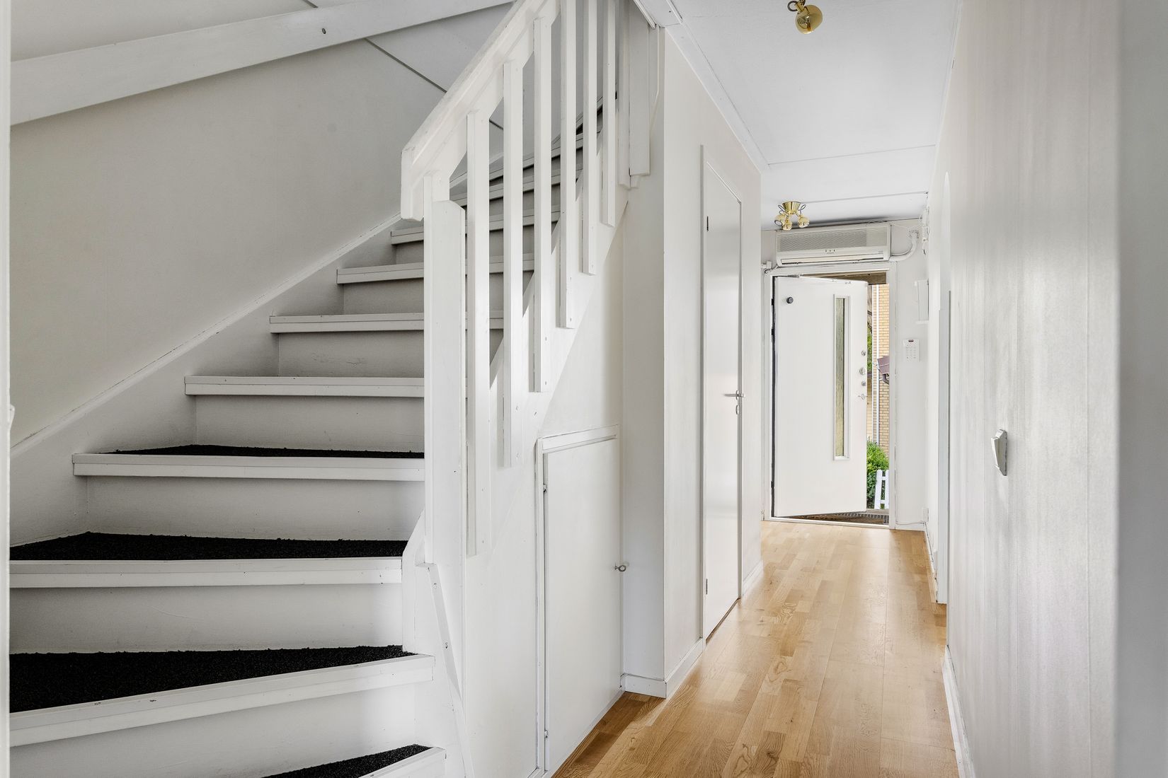 Bostadsrätt, Radhus, Trålargränd 14, Viksjö, Järfälla