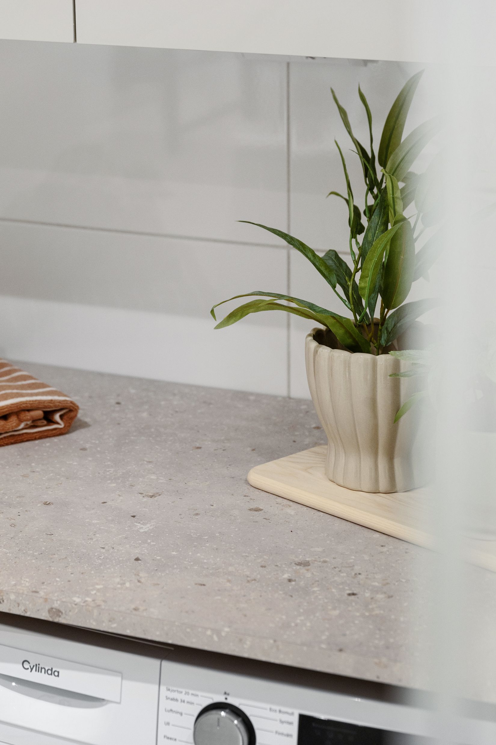 Bostadsrätt, Gaffelseglet 19 lgh 1001 Vyn, Markplan med uteplats, studiolägenhet, Vega, Haninge