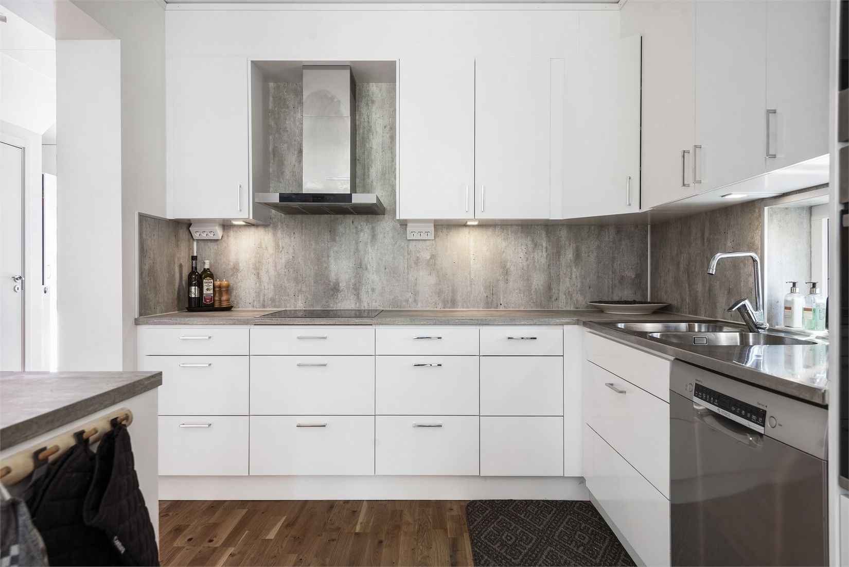 Radhus, Lövsångarvägen 12c, Valsjöskogen, Margaretelund, Österåker