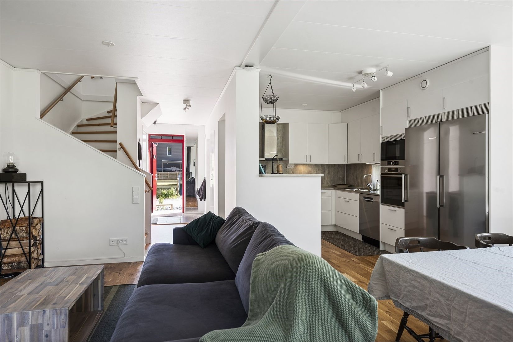 Radhus, Lövsångarvägen 12c, Valsjöskogen, Margaretelund, Österåker