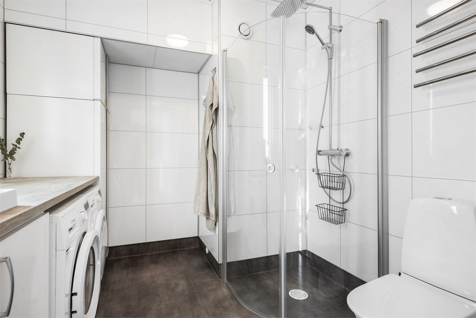 Radhus, Lövsångarvägen 12c, Valsjöskogen, Margaretelund, Österåker