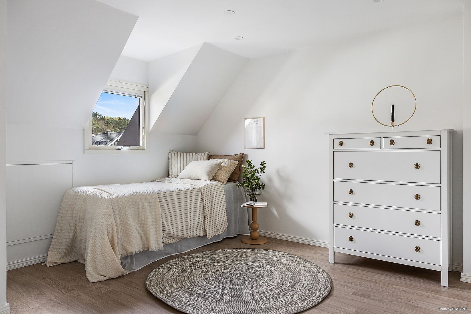 Villa, Radhus, Gulklövergatan 70, Nödinge, Ale