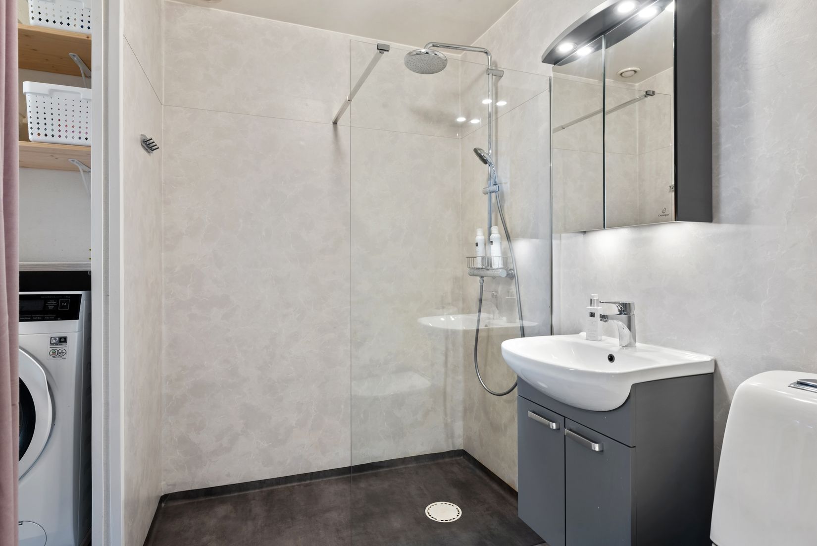 Bostadsrätt, Radhus, Skogsfruvägen 26, Rimbo - Västertorp, Norrtälje