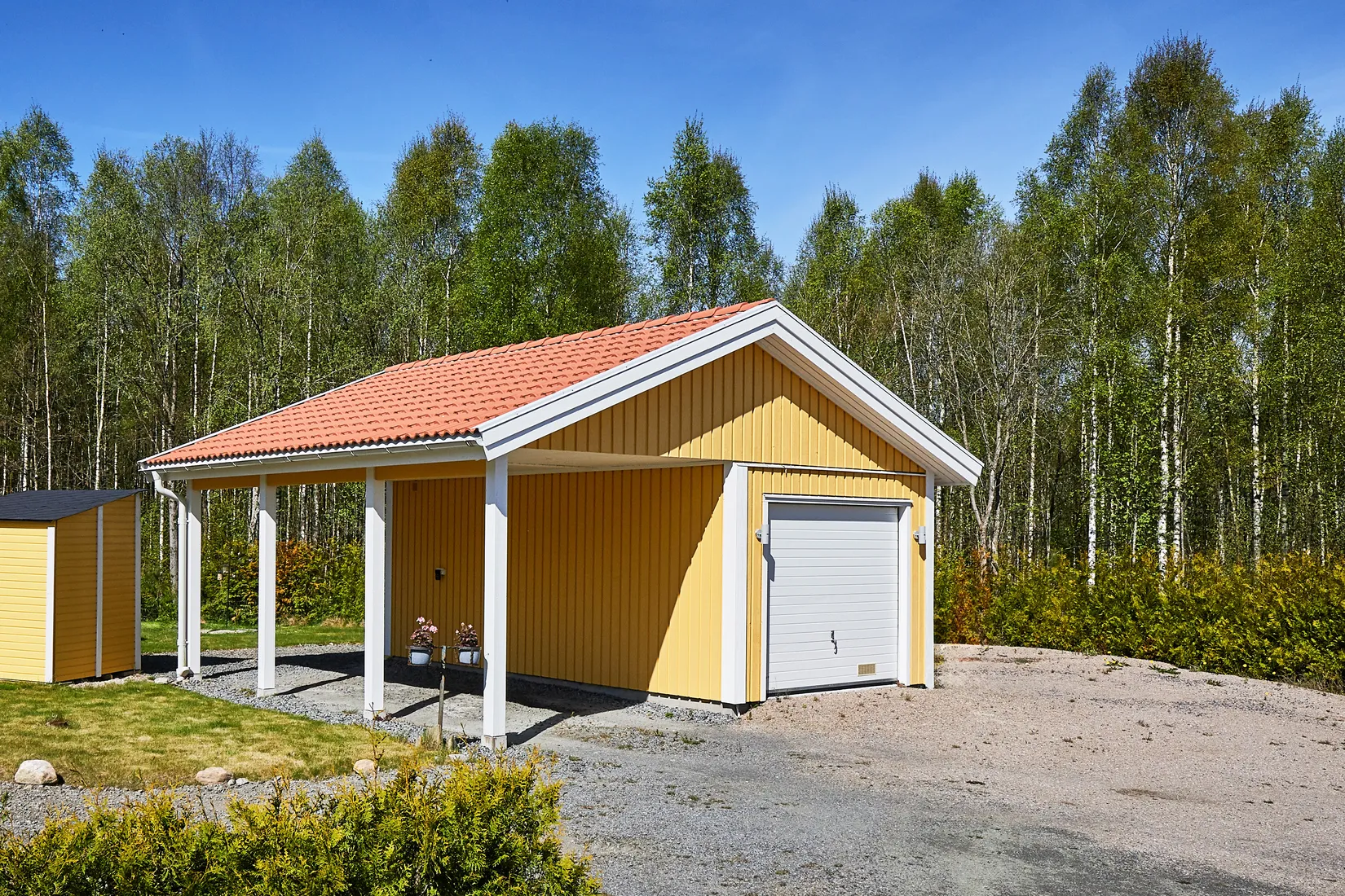 Villa, Nyproducerad enplansvilla i naturskönt område, Mark