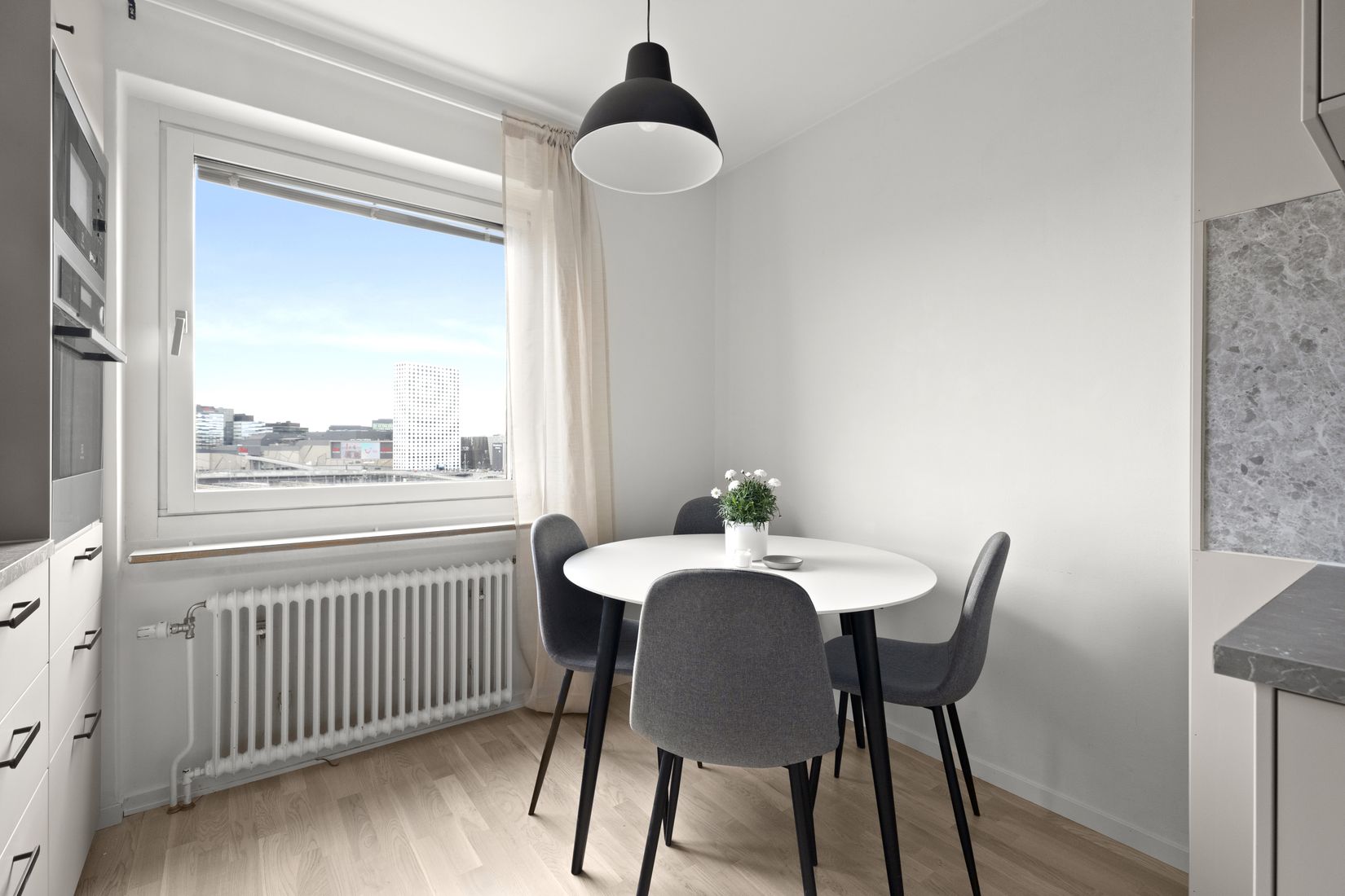 Bostadsrätt, Regementsgatan 56, Norra Frösunda, Solna