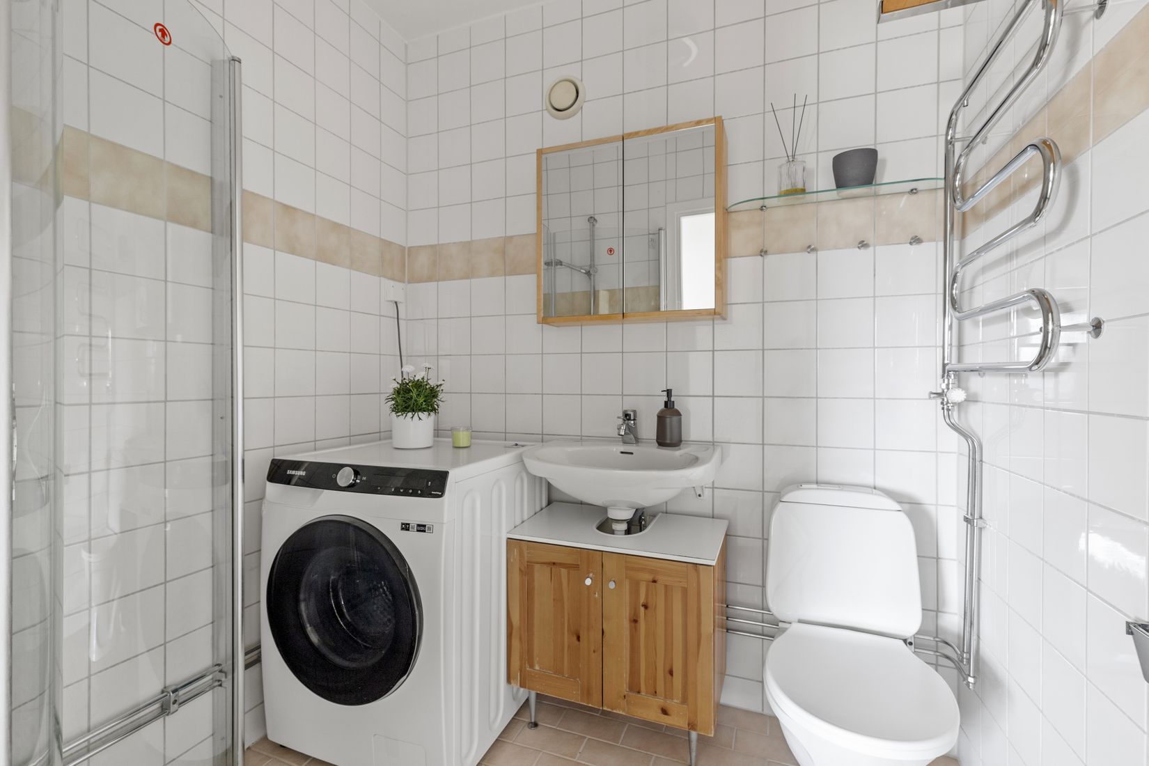 Bostadsrätt, Regementsgatan 56, Norra Frösunda, Solna