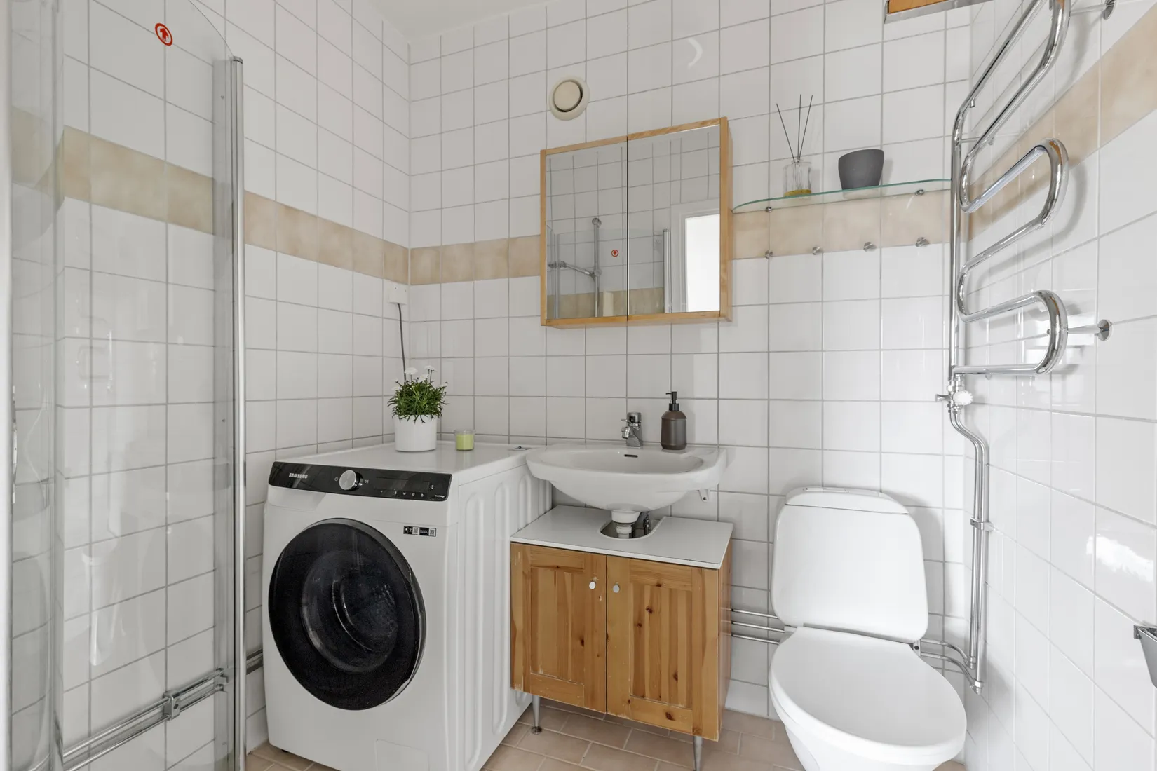 Bostadsrätt, Regementsgatan 56, Norra Frösunda, Solna