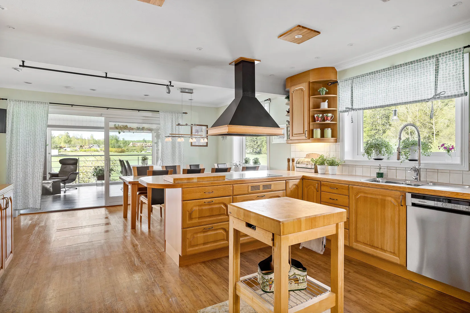 Villa, Mossmyran 142, Rosersberg - Norrsunda Skoby, Sigtuna