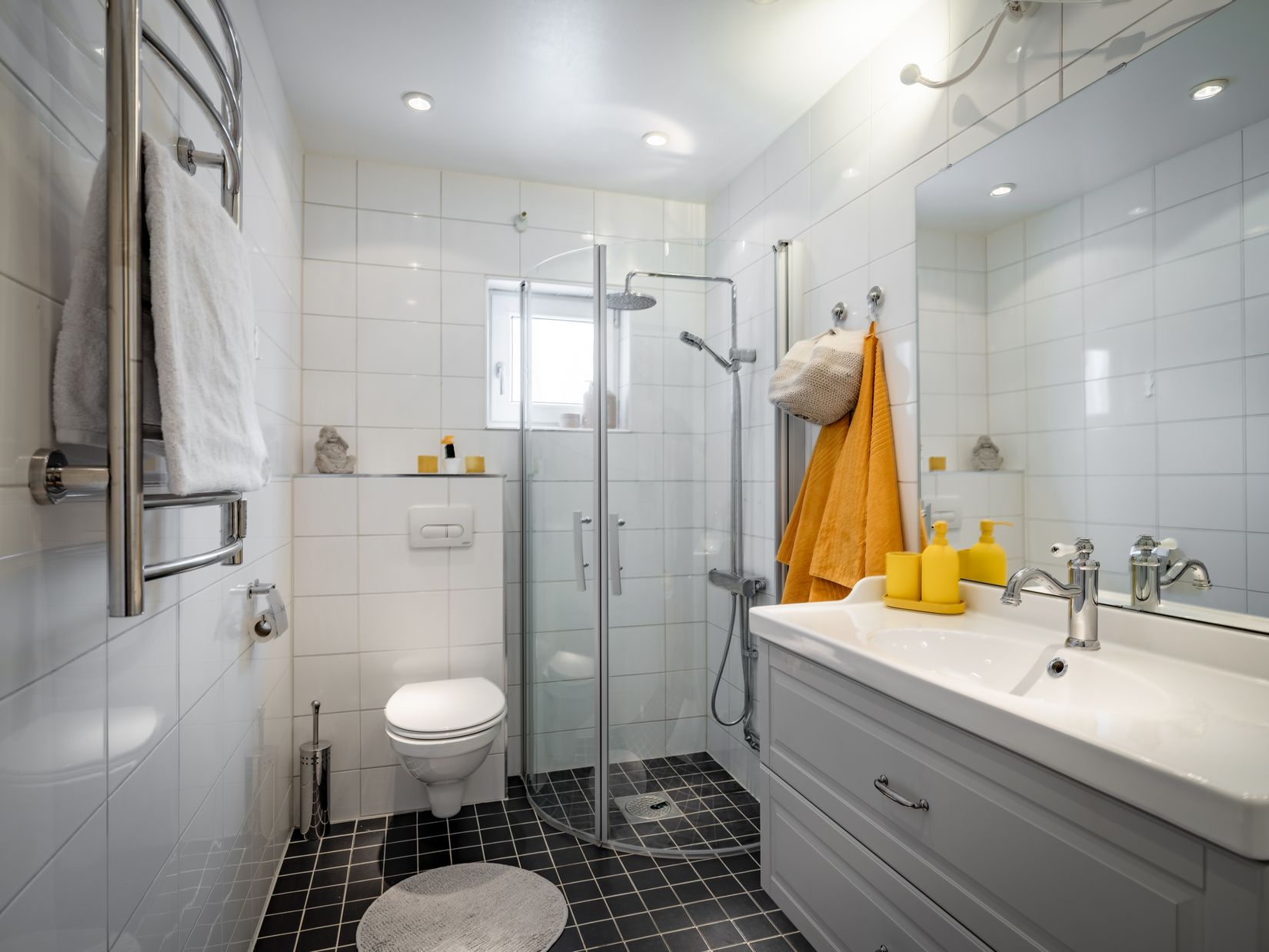 Bostadsrätt, Herrgårdsvägen 95, Centrala Väsby, Upplands Väsby