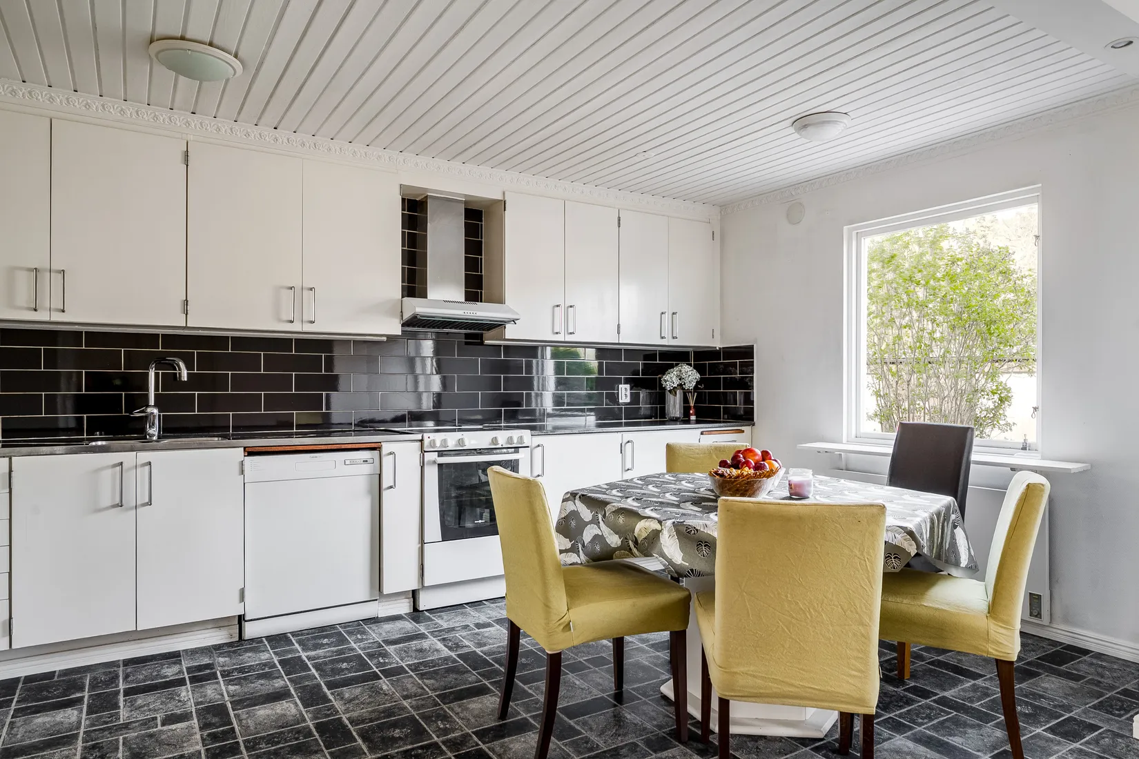 Villa, Radhus, Norsvägen 36, Tumba - Vretarna, Botkyrka