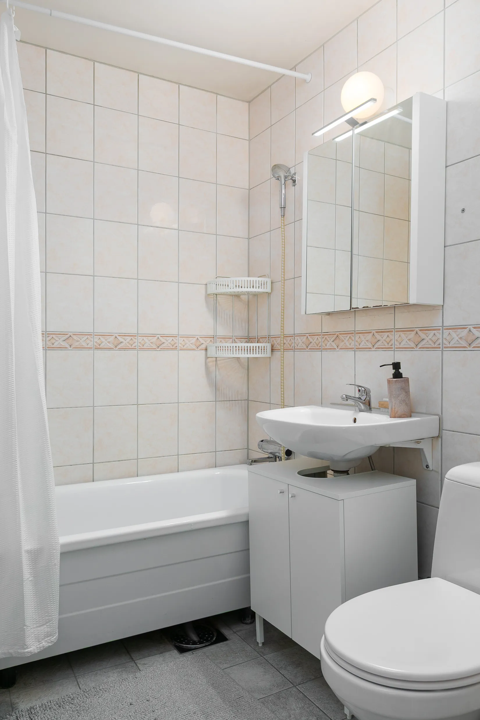 Villa, Radhus, Torsten Fogelqvists gata 30, Klockaretorpet, Norrköping