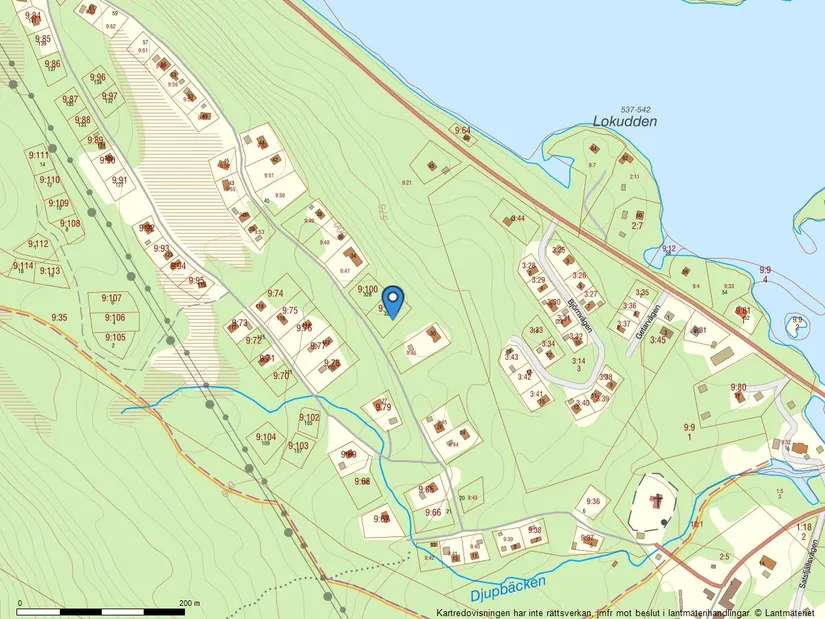 Tomt, Middagskullen 32A och B, Vilhelmina