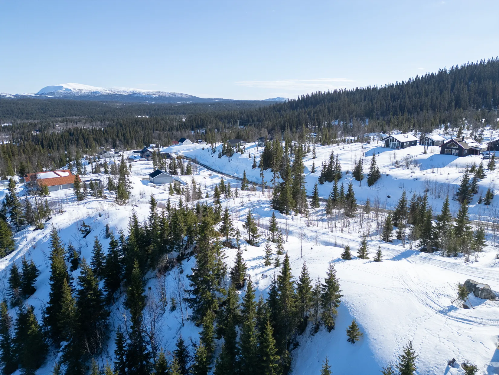 Tomt, Middagskullen 32A och B, Vilhelmina