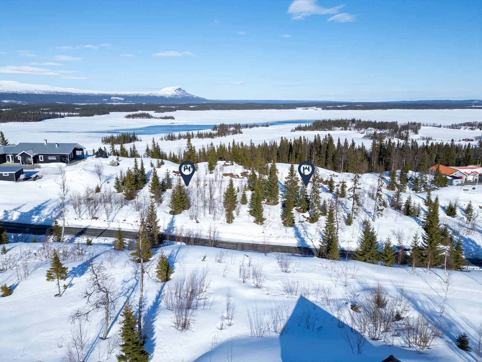 Tomt, Middagskullen 32A och B, Vilhelmina