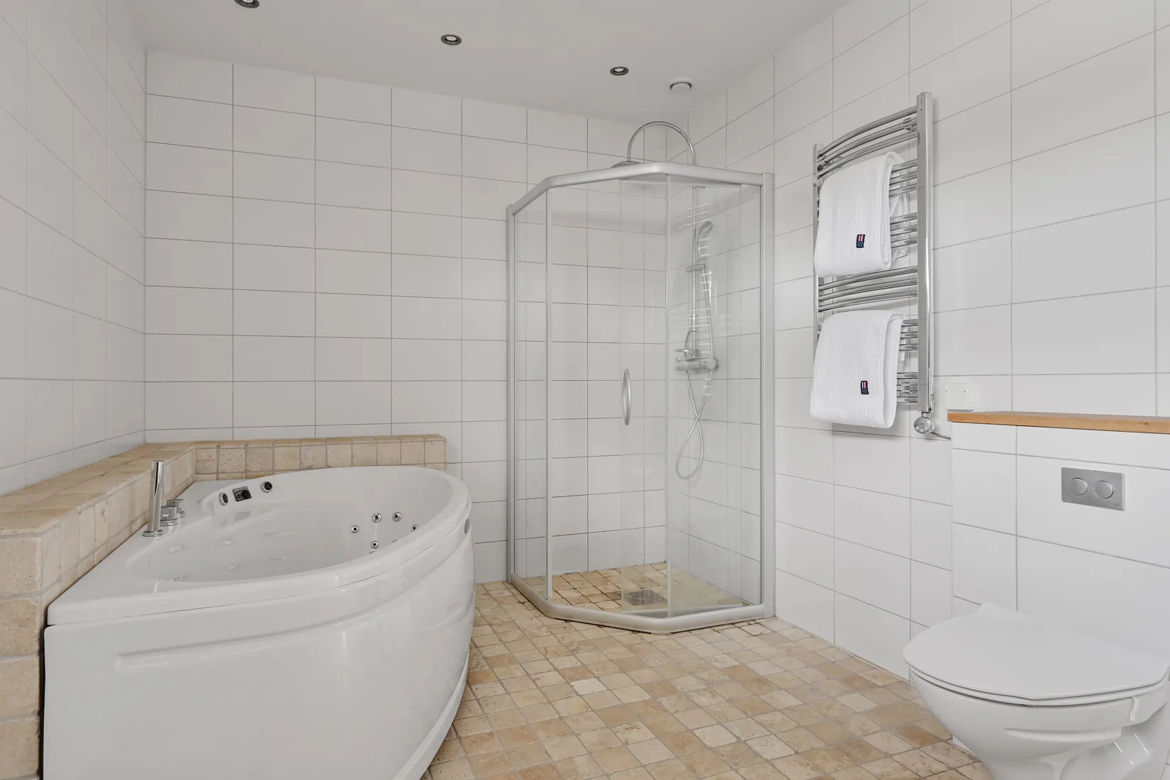 Villa, Stenbrovägen 9, Fresta, Upplands Väsby