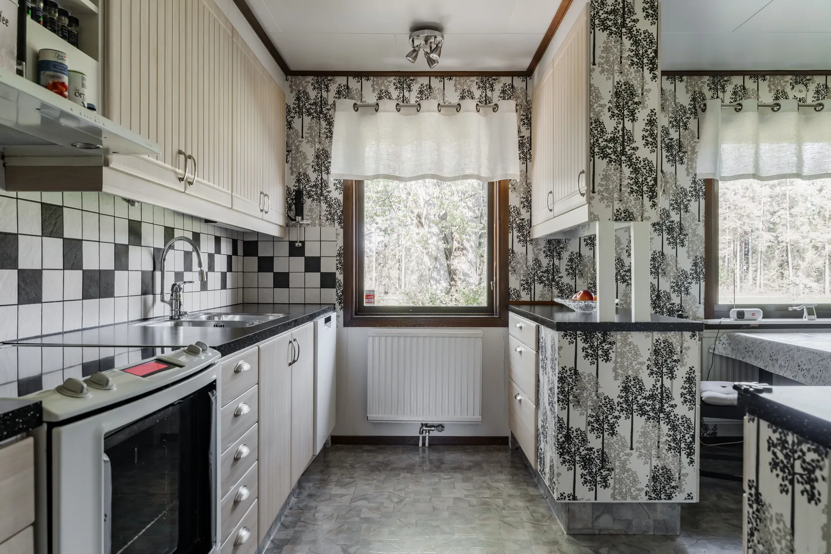 Villa, Hangelösa Skogsbäcken 1, Götene