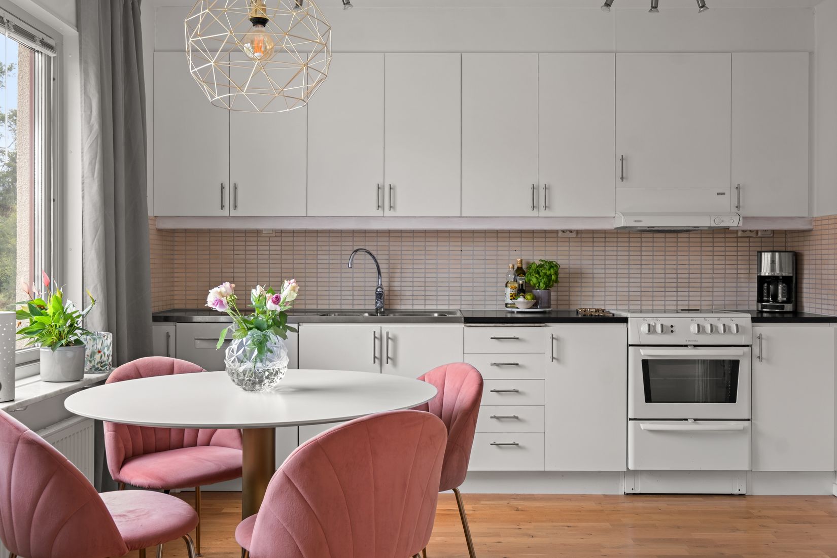 Bostadsrätt, Målarprinsens väg 127, Tyresö Strand, Tyresö