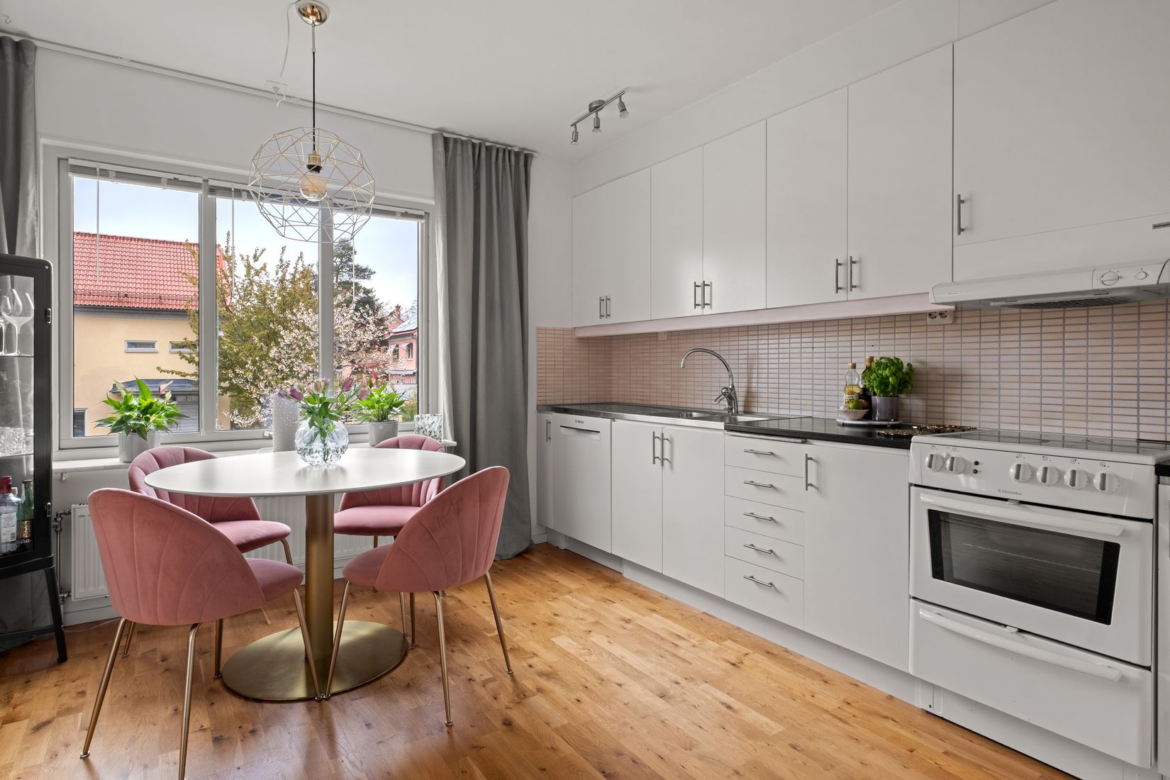 Bostadsrätt, Målarprinsens väg 127, Tyresö Strand, Tyresö