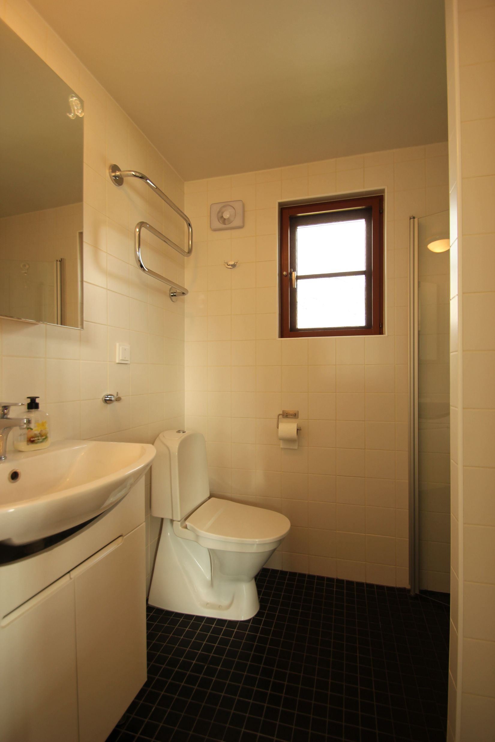 Bostadsrätt, Strandvägen 158 - Stuga 16, Slite - Nordöstra Gotland, Gotland