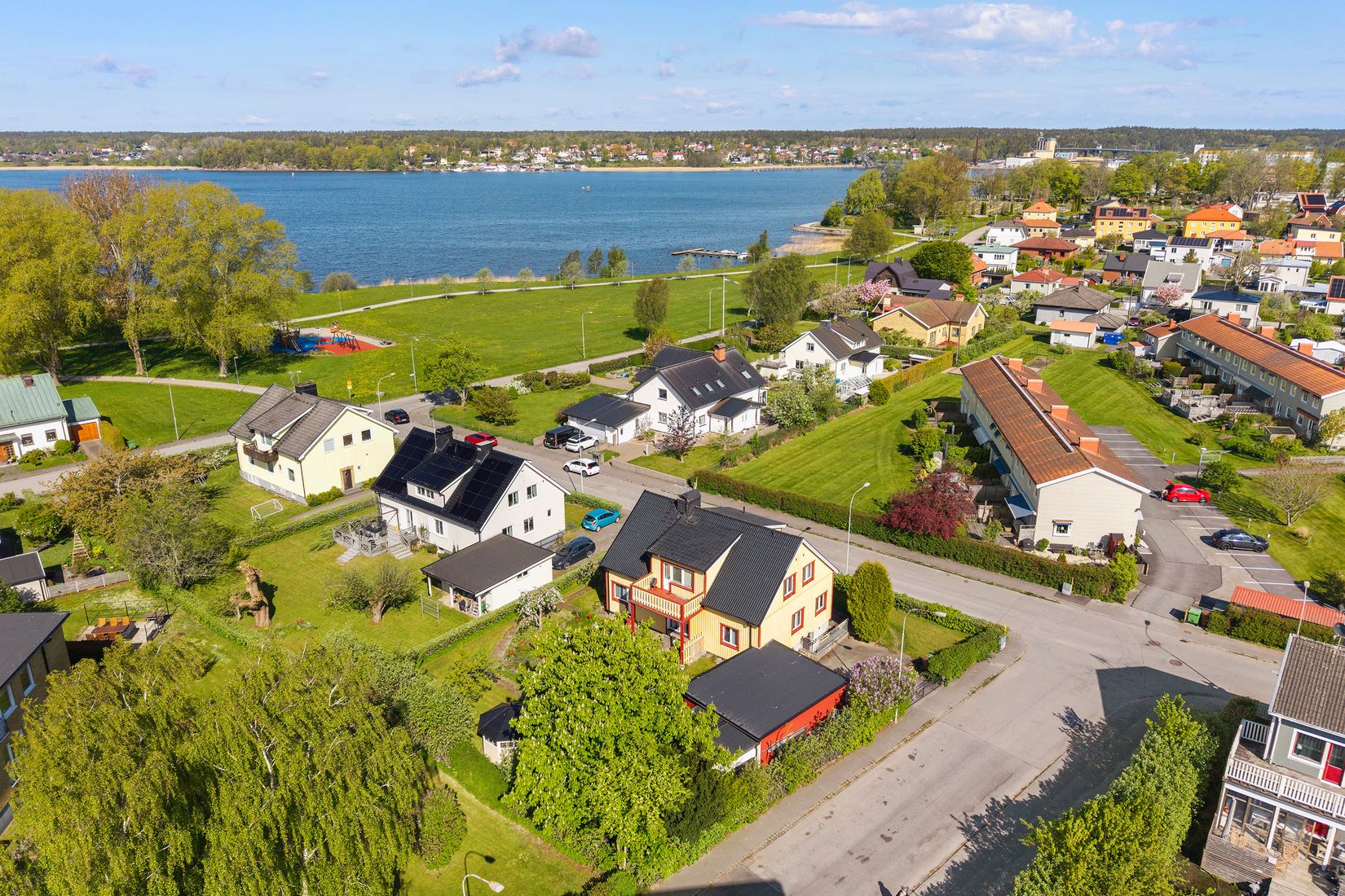 Villa, Lyckhemsgatan 5, Fredriksberg, Vänersborg