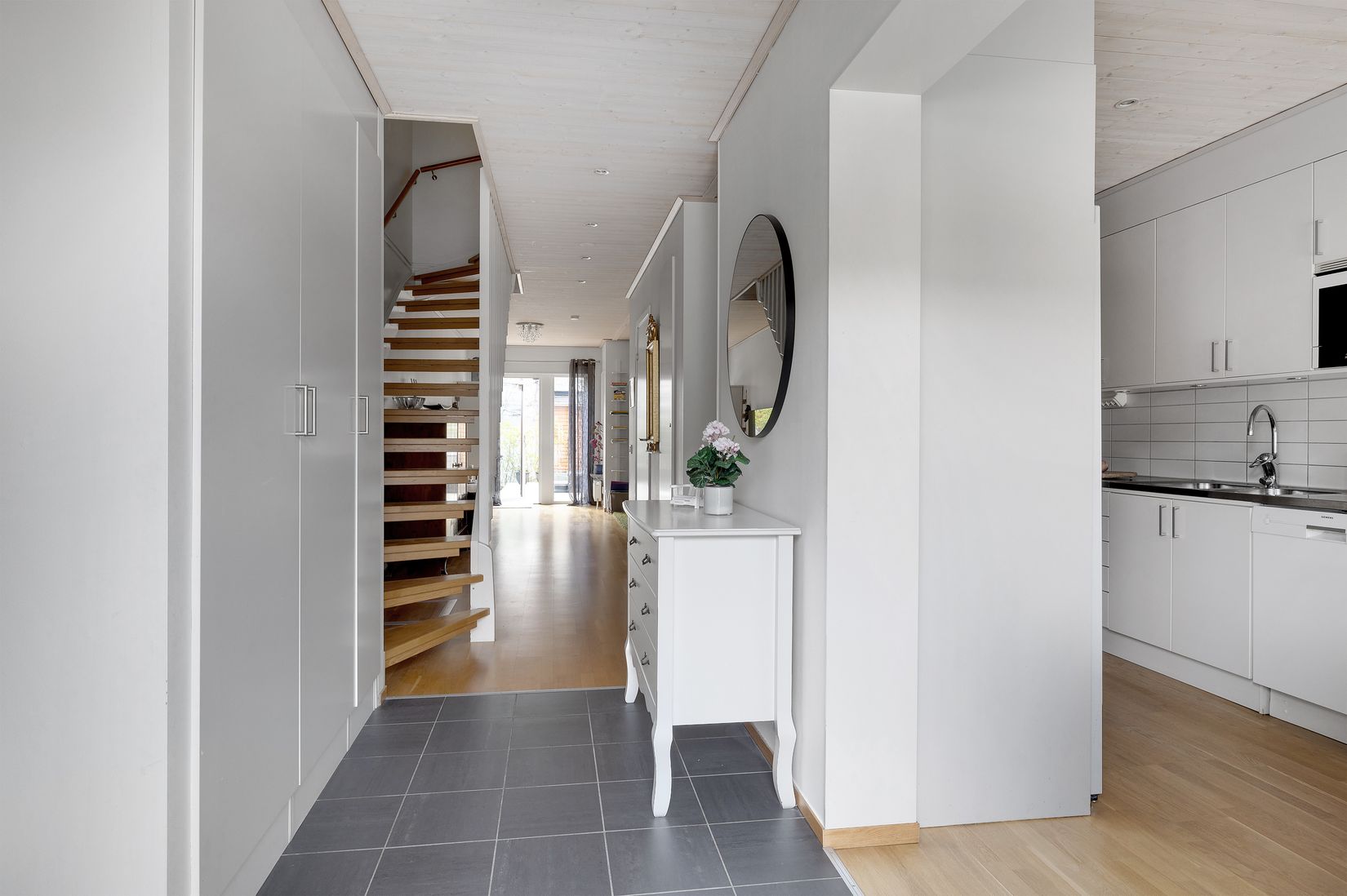 Villa, Vinthundsgatan 13, Brotorp - Järvastaden, Sundbyberg