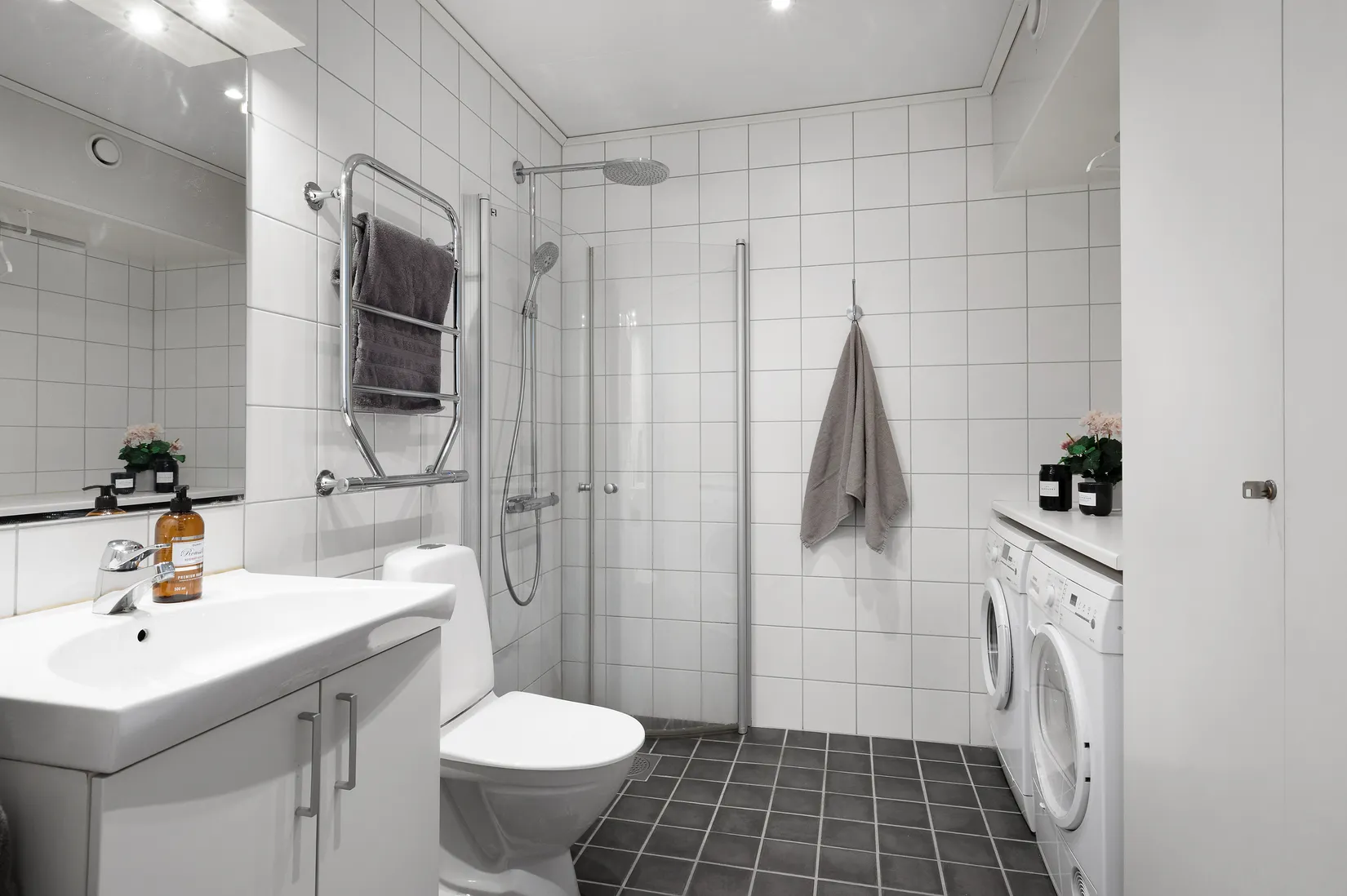 Villa, Vinthundsgatan 13, Brotorp - Järvastaden, Sundbyberg